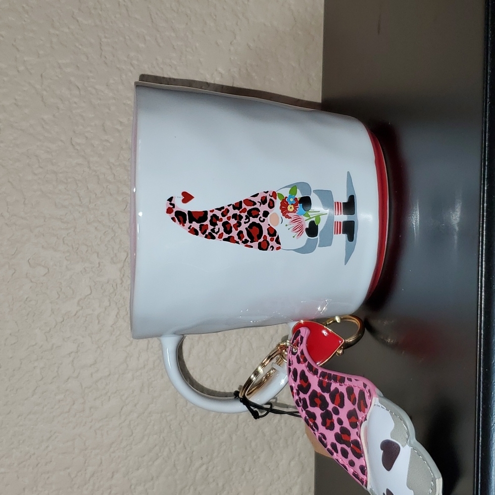 Prima Design Mug + Keychain